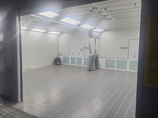 Automotive Preparation Station Car Sanding & Primer Bay Dust Extraction Grinding Room